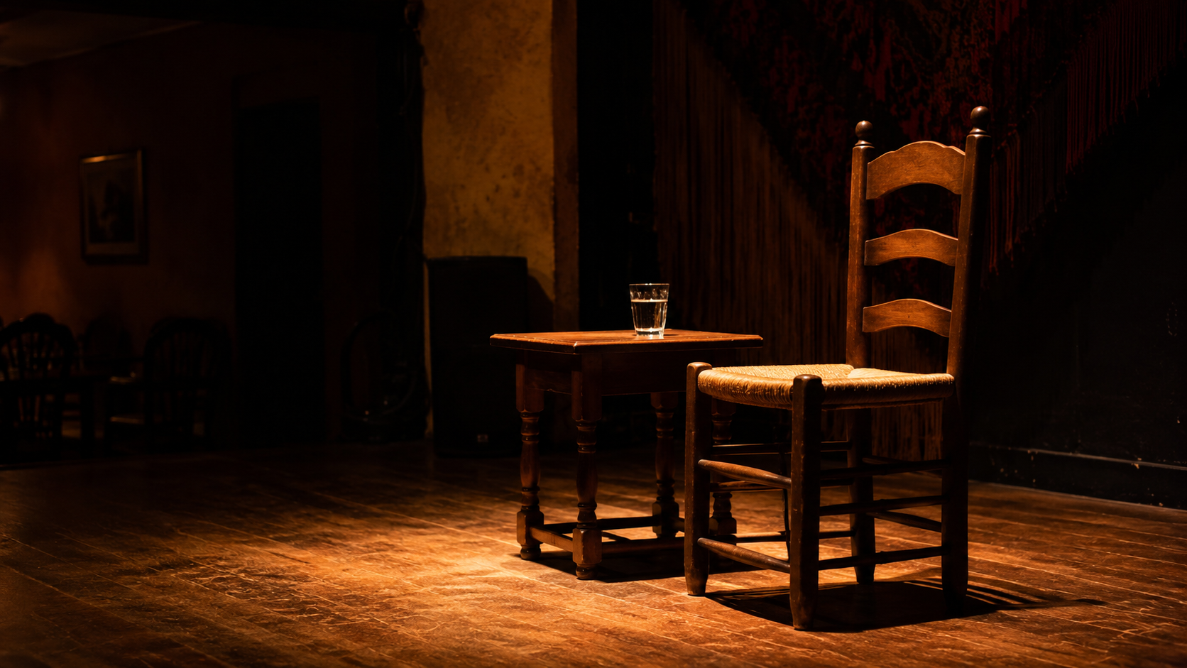 Quiet pre-show setting inside a flamenco venue for first-time visitors.