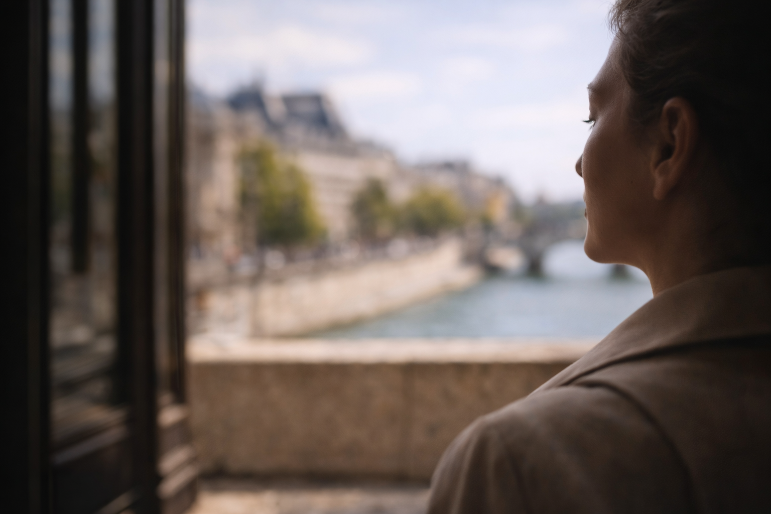 Museum exit into daylight with a soft reflective profile.